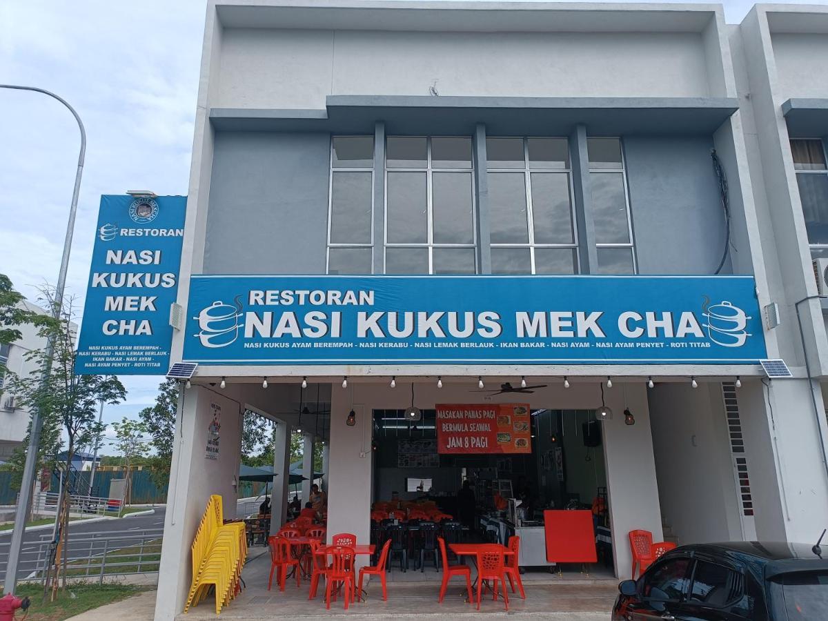 Aisy Homestay Putrajaya Cyberjaya Klia Kampung Dengkil Exteriör bild