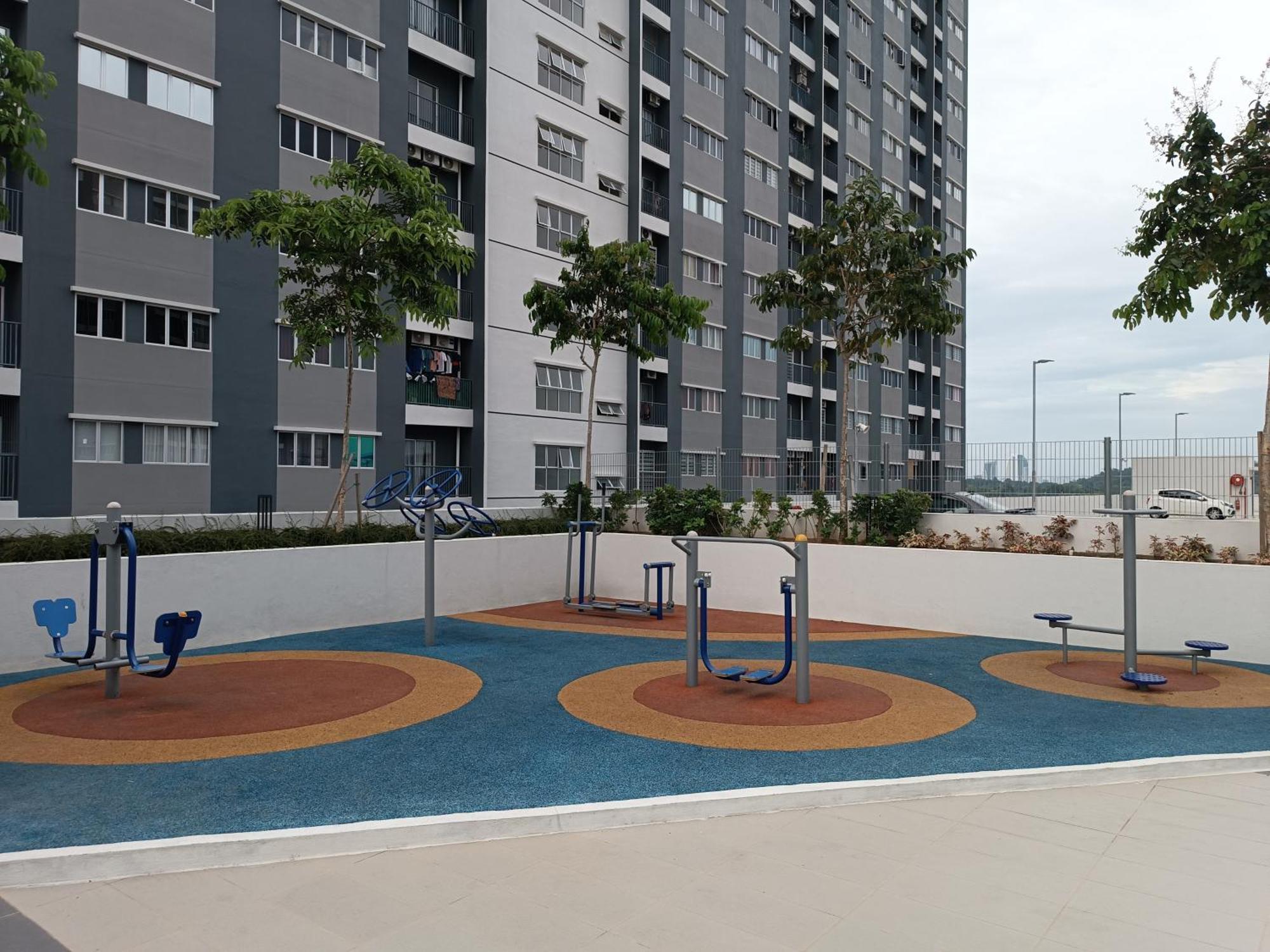 Aisy Homestay Putrajaya Cyberjaya Klia Kampung Dengkil Exteriör bild